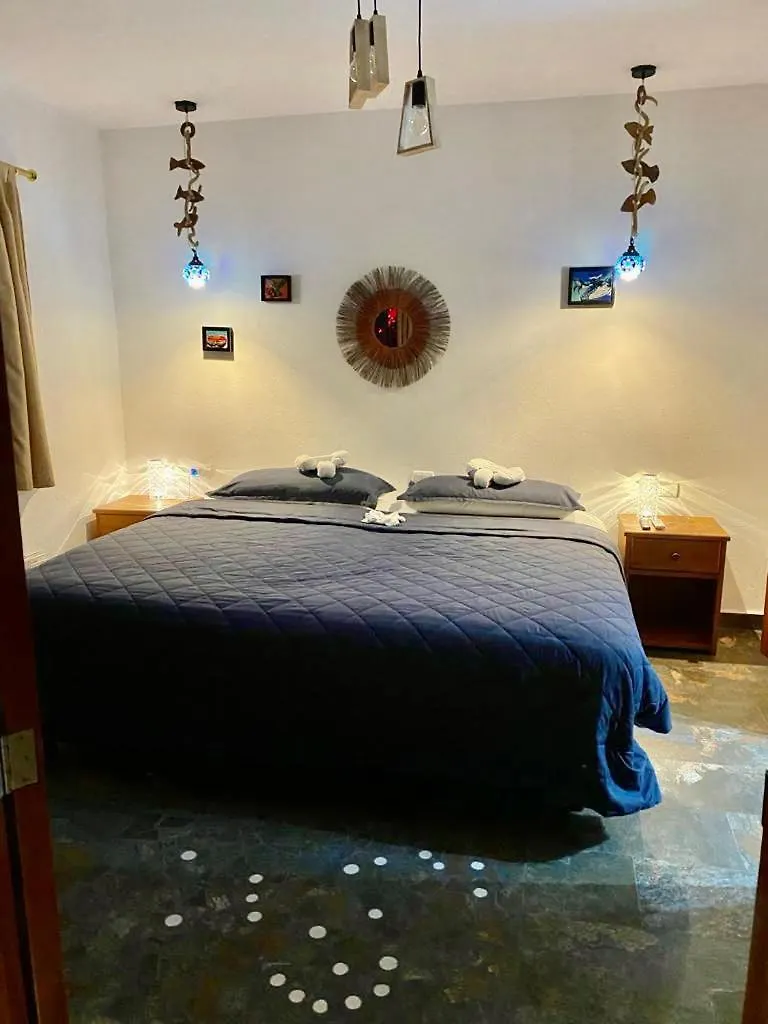 Bed & Breakfast La Fortaleza De Haro Puerto Ayora