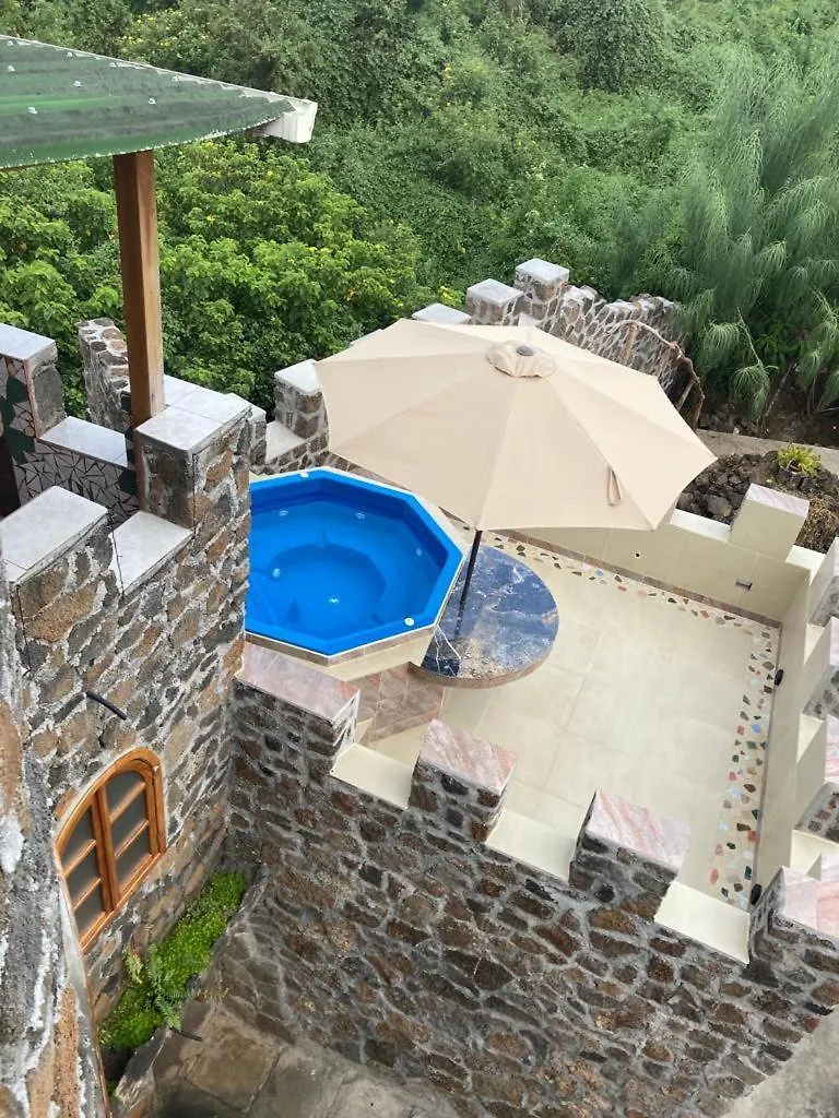 *** Bed & Breakfast La Fortaleza De Haro Puerto Ayora  Ecuador