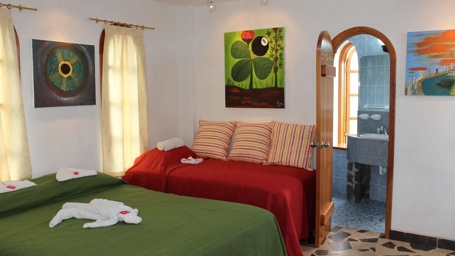 La Fortaleza De Haro Puerto Ayora  Bed & Breakfast Puerto Ayora (Galapagos Islands)
